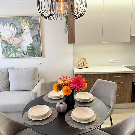 Seaescape With Ocean, King Size Bed, Wifi, Smart Tv, Free Parking 2 Pools Access Apartmán *